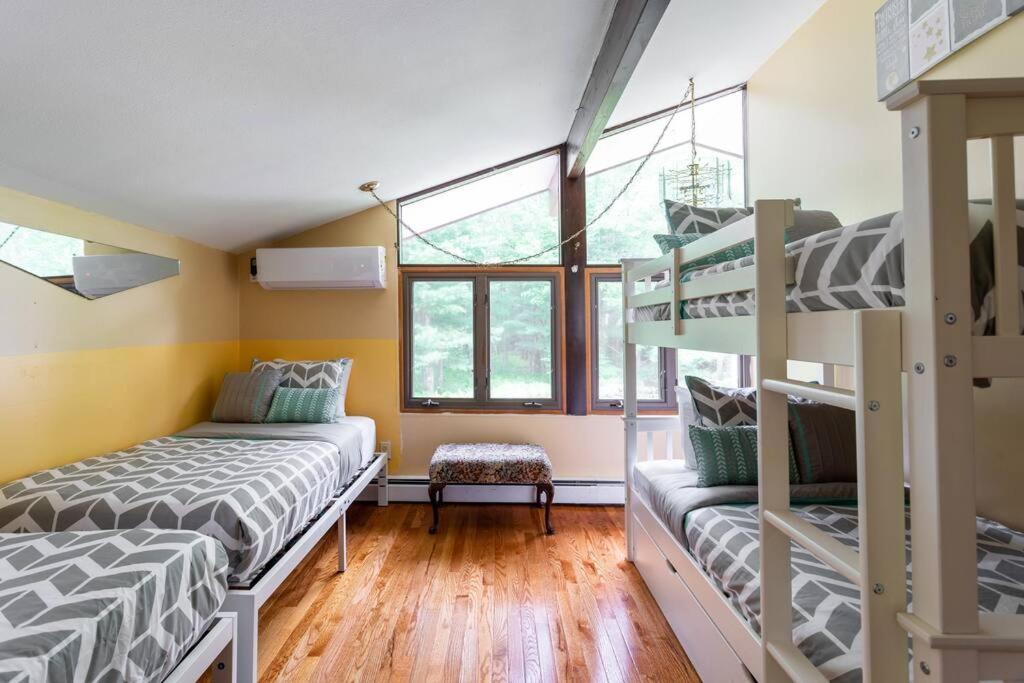 מונטיצ'לו Sunset Estate In The Catskills מראה חיצוני תמונה