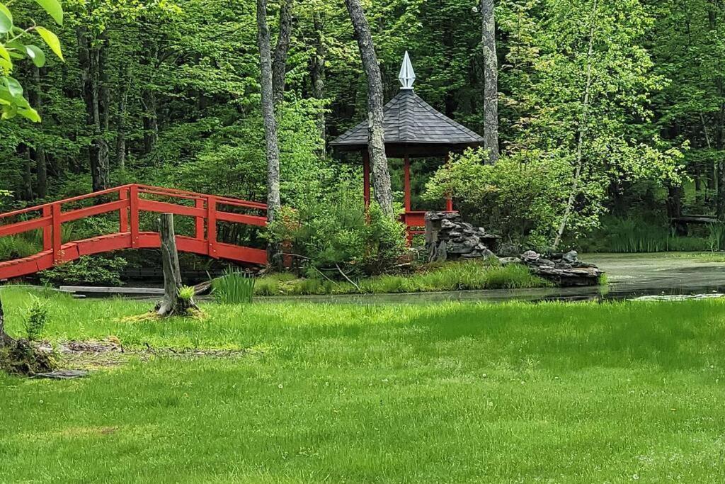 מונטיצ'לו Sunset Estate In The Catskills מראה חיצוני תמונה