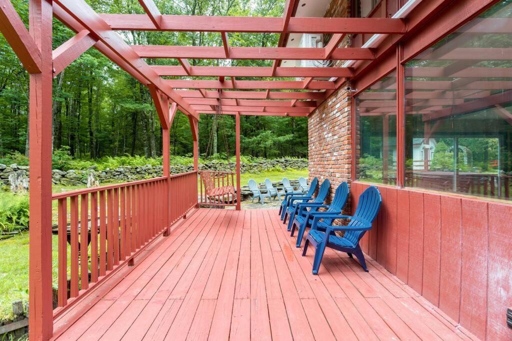 מונטיצ'לו Sunset Estate In The Catskills מראה חיצוני תמונה
